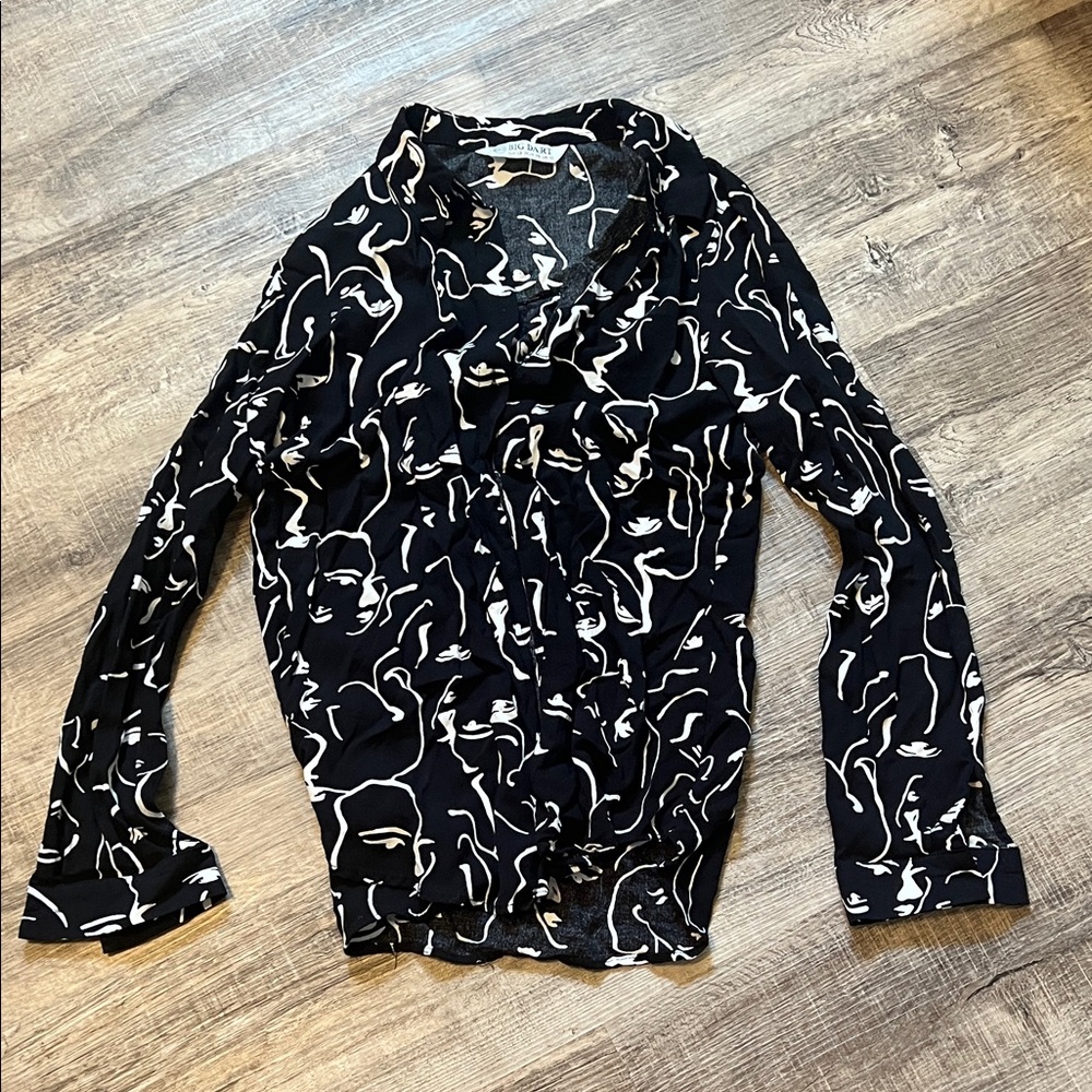 Chic Black and White Women's Blouse